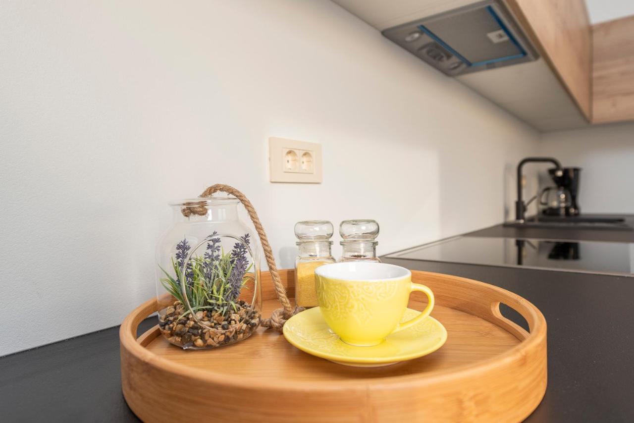 Villa Eni Apartments 1 Mandre Ngoại thất bức ảnh