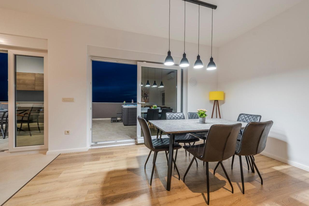 Villa Eni Apartments 1 Mandre Ngoại thất bức ảnh