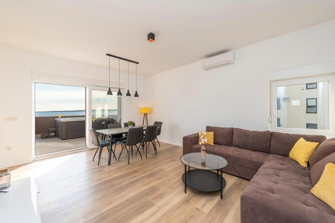 Villa Eni Apartments 1 Mandre Ngoại thất bức ảnh